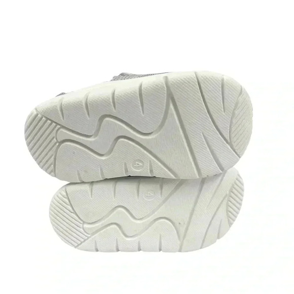 Carters Infant Boys Velcro Sneakers Trainer Shoes Size 4 NWT - Picture 5 of 6